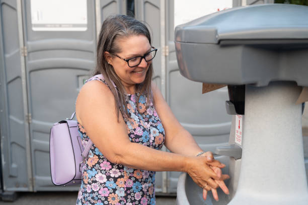 Best Handicap porta potty rental  in Tonganoxie, KS